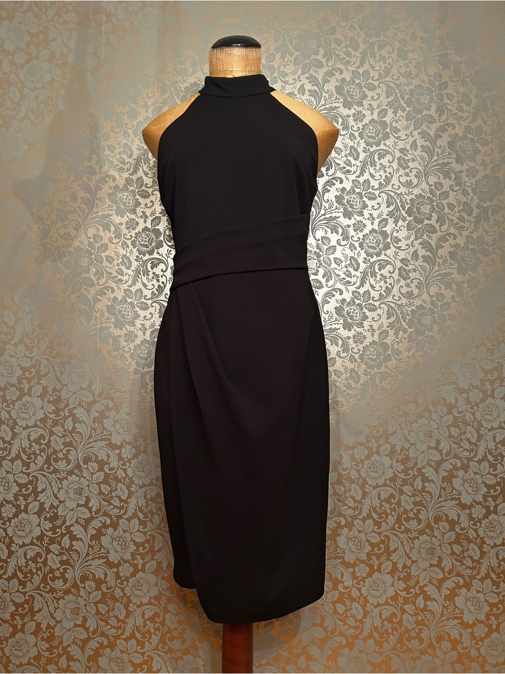 Le Château Minimalist Black Halter Midi Dress Size Medium